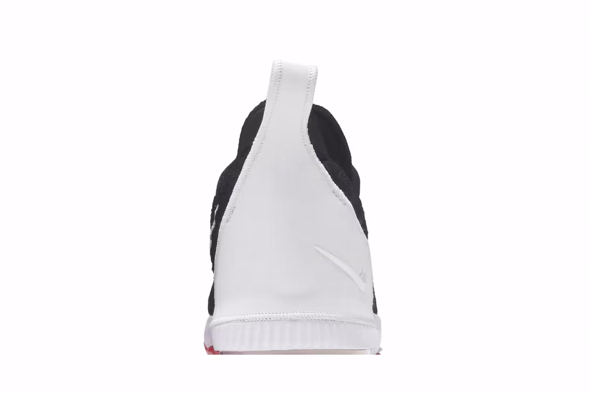 Nike LeBron 16 GS Bred, view 8