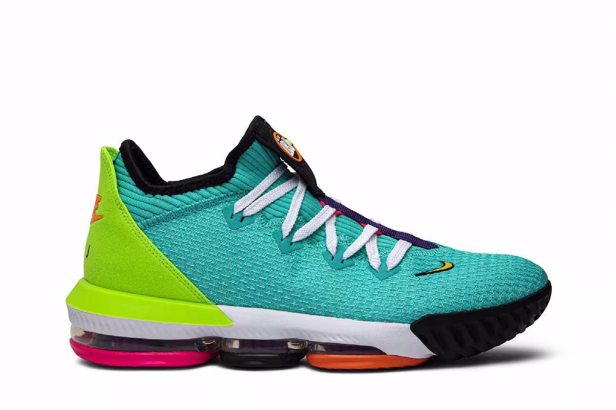 Nike LeBron 16 Low Air Max Trainer 2, view 2