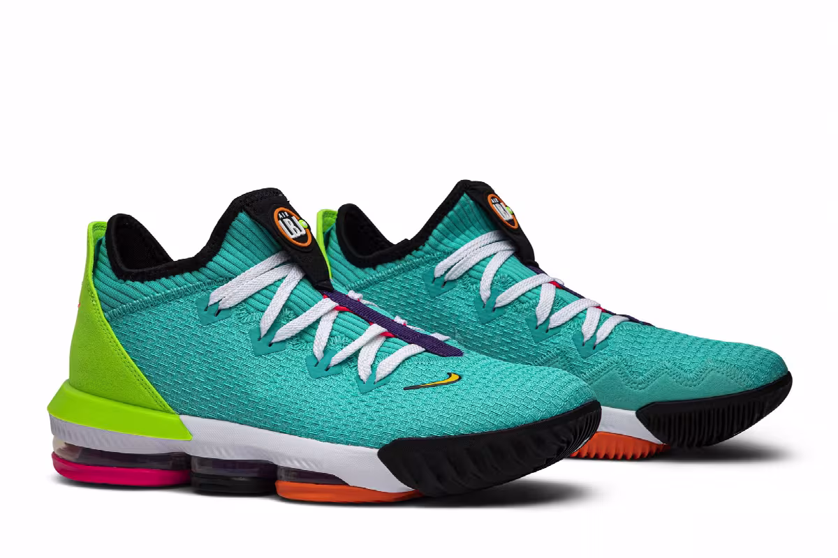 Nike LeBron 16 Low Air Max Trainer 2, view 9
