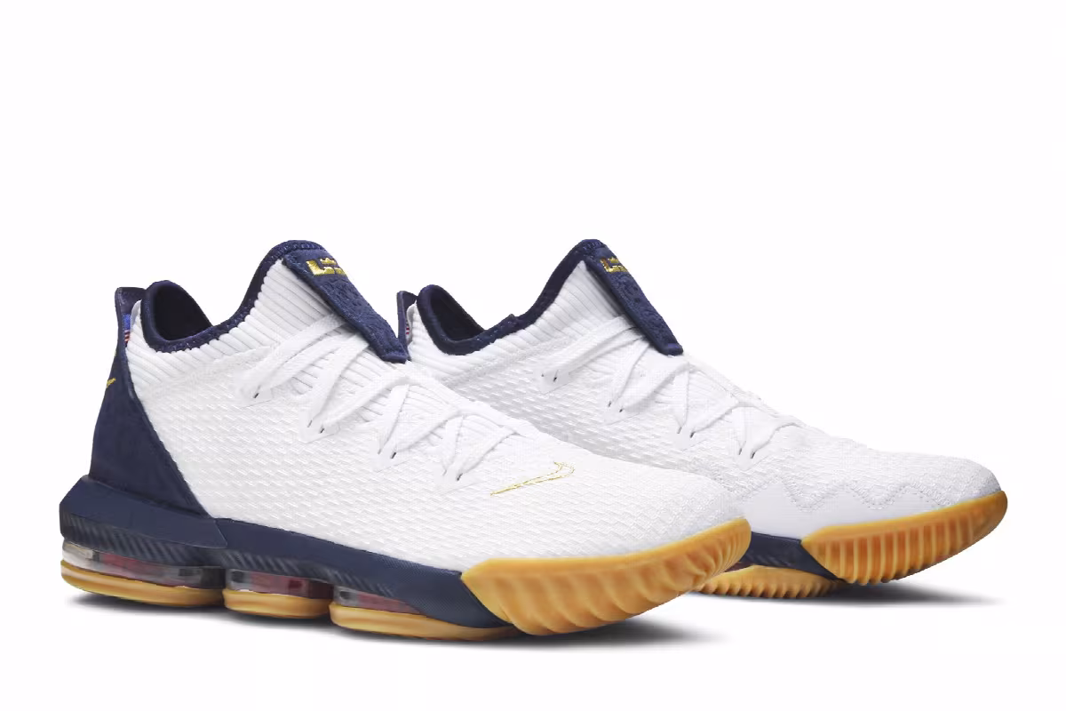 Nike LeBron 16 Low USA, view 9