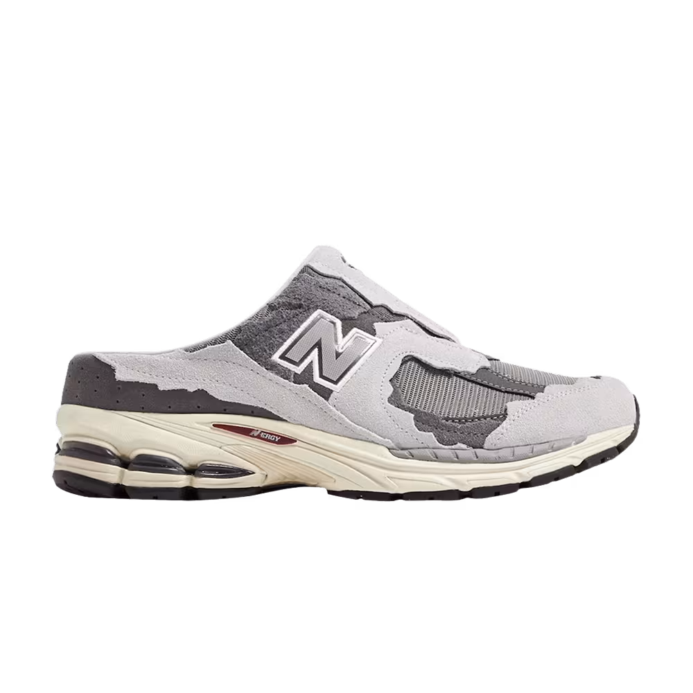 New Balance 2002R Mule Protection Pack