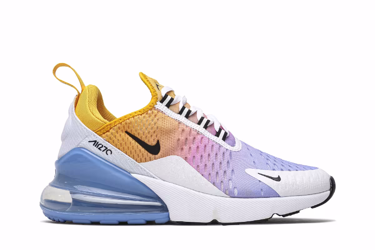 Nike Women's Air Max 270 University Gold, view 2