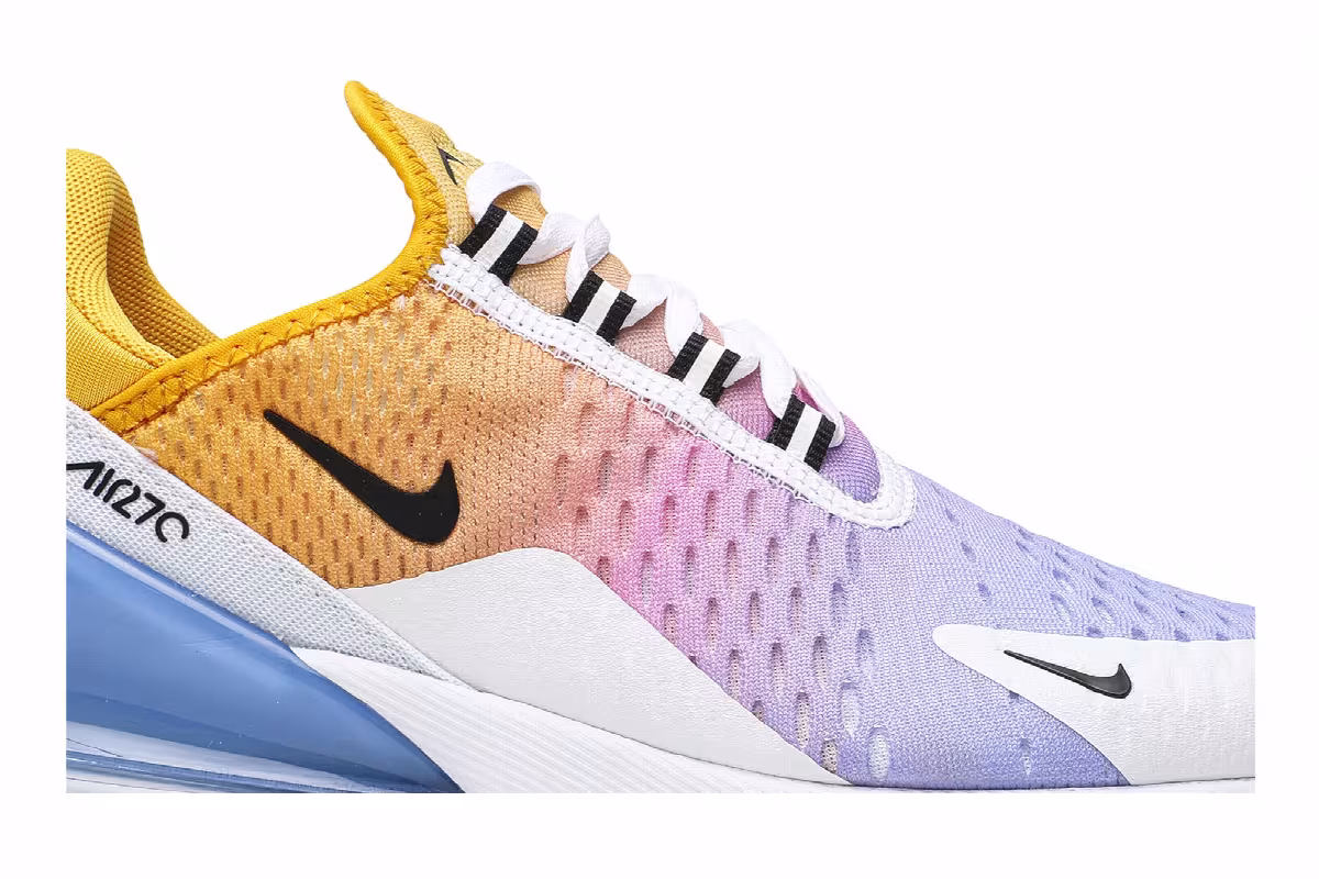 Nike Women's Air Max 270 University Gold, view 3