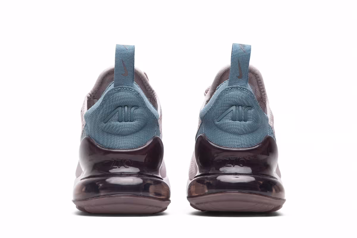Nike Women's Air Max 270 Particle Rose, view 7