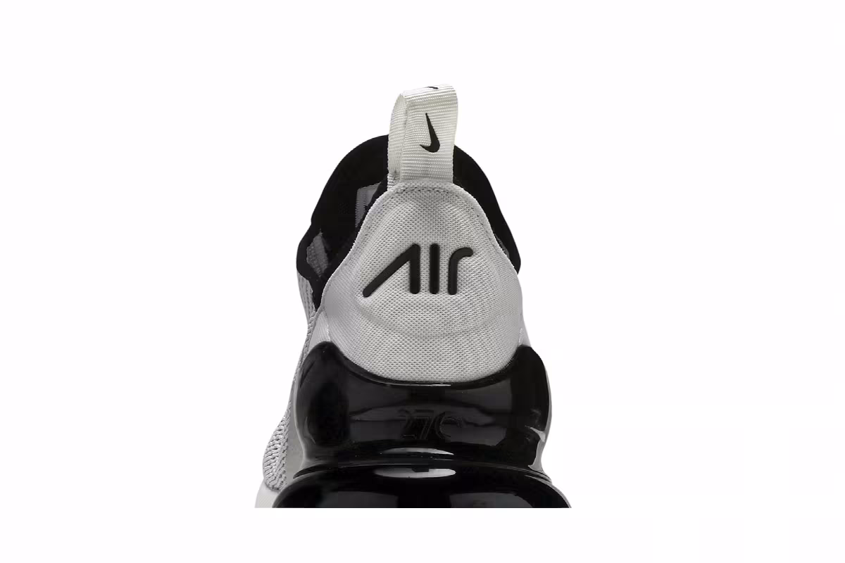Nike Women's Air Max 270 Vast Grey, view 8