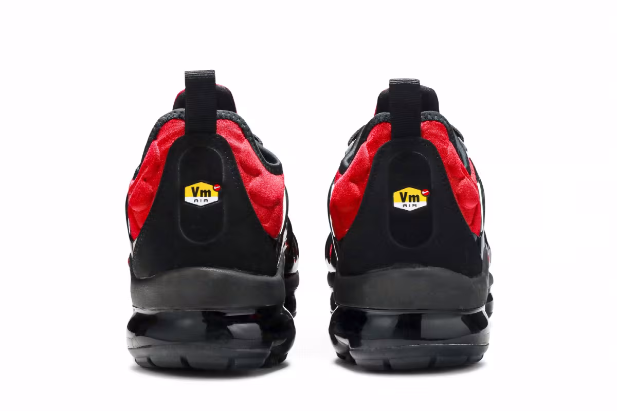 Nike Air VaporMax Plus University Red, view 7