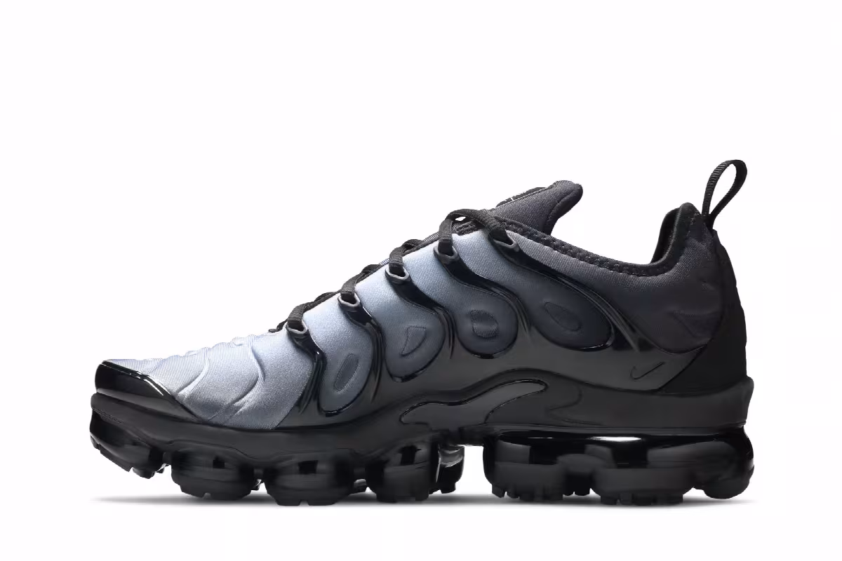 Nike Air VaporMax Plus Aluminum, view 4