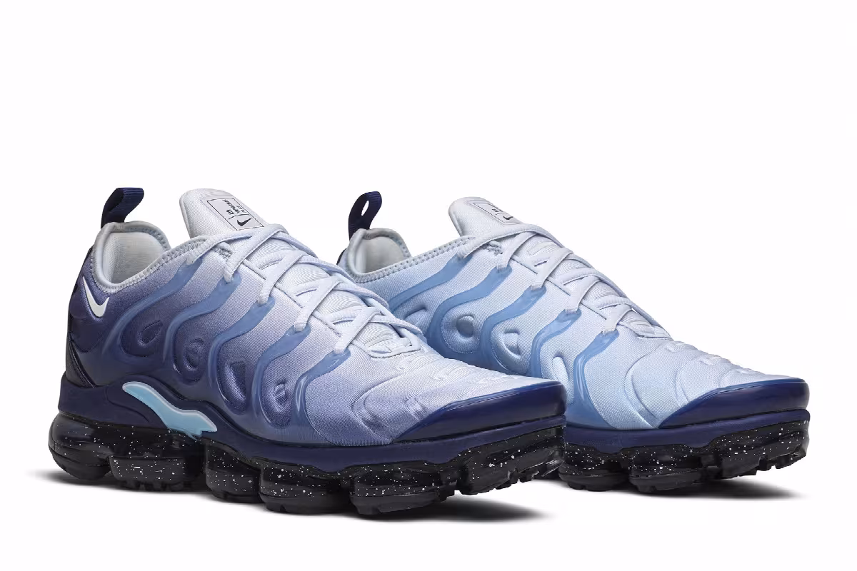 Nike Air VaporMax Plus Blizzard, view 9