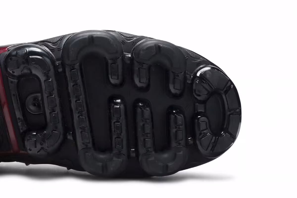 Nike Air VaporMax Plus Black Noble Red, view 6