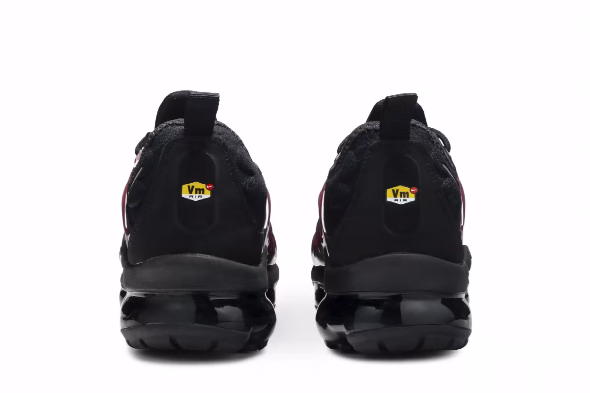 Nike Air VaporMax Plus Black Noble Red, view 7