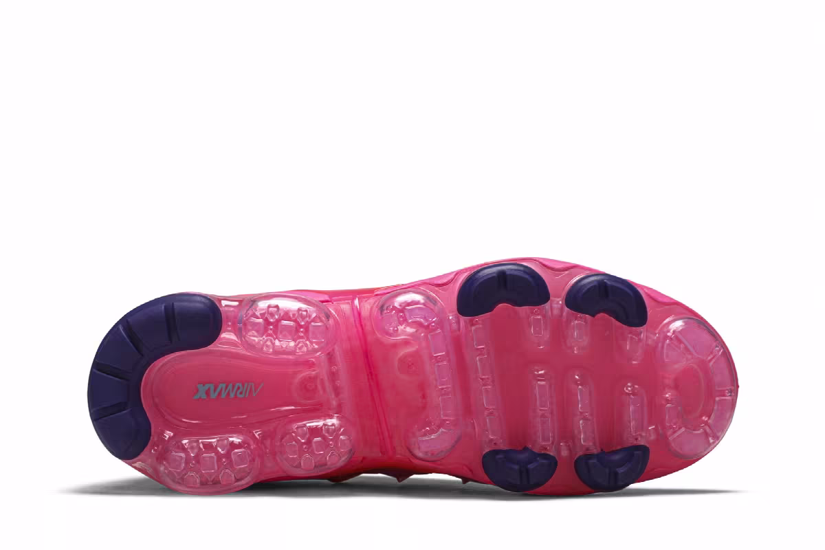 Nike Women's Air VaporMax Plus Bright Crimson, view 5