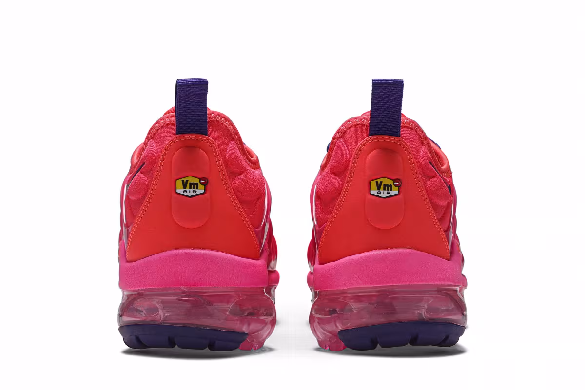 Nike Women's Air VaporMax Plus Bright Crimson, view 7
