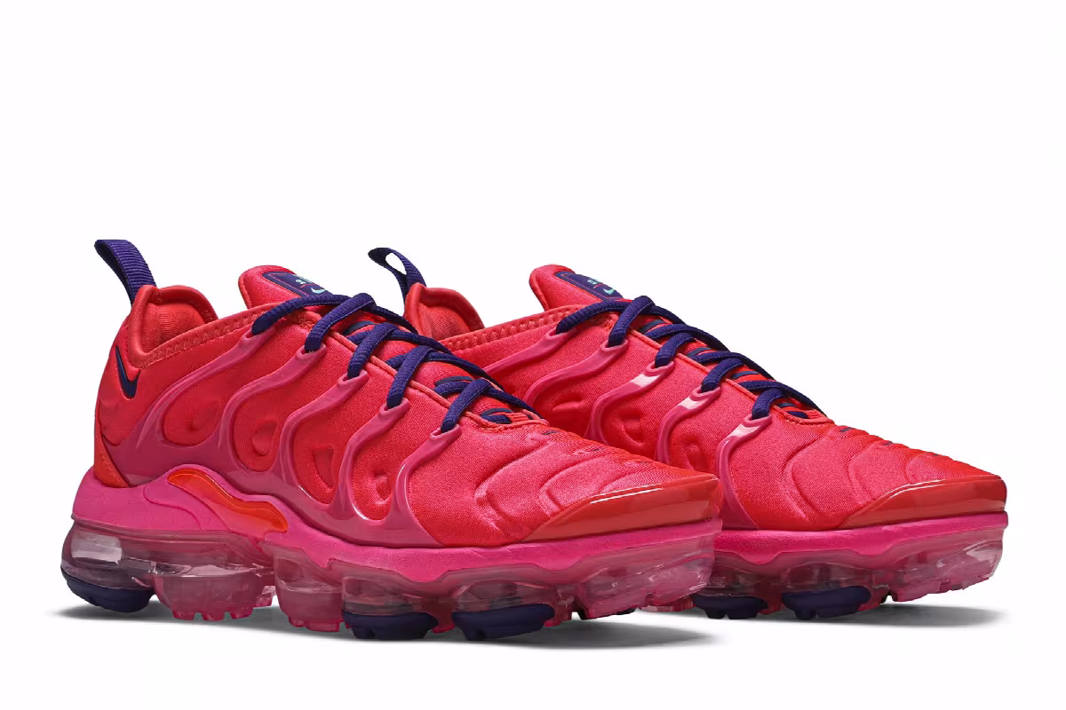 Nike Women's Air VaporMax Plus Bright Crimson, view 9