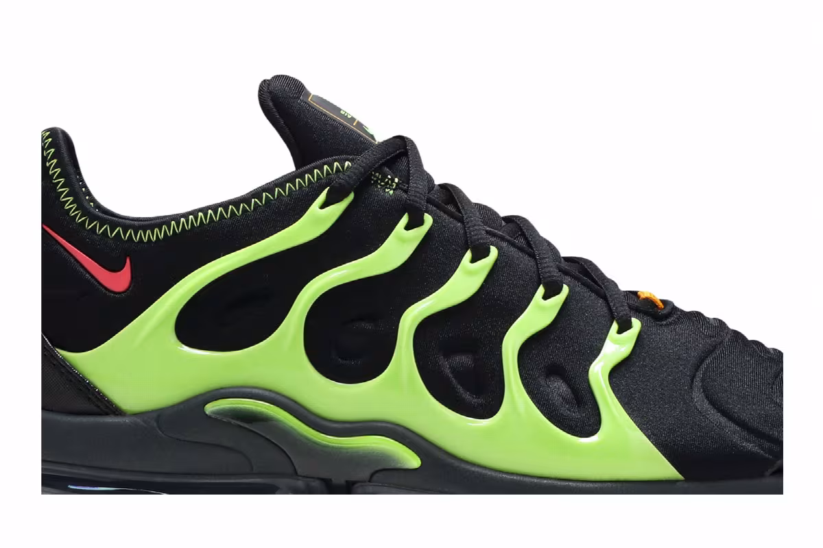 Nike Air VaporMax Plus Lime Green, view 3