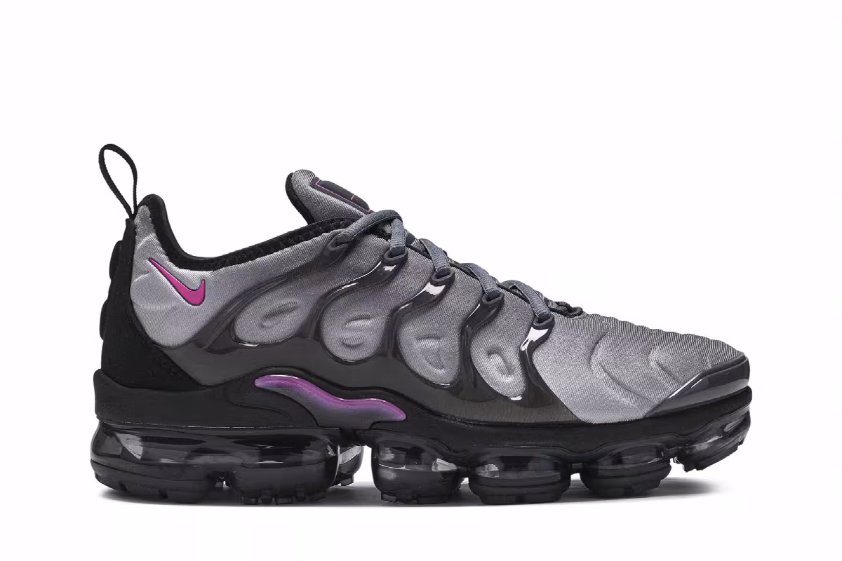Nike Air VaporMax Plus Active Fuchsia, view 2