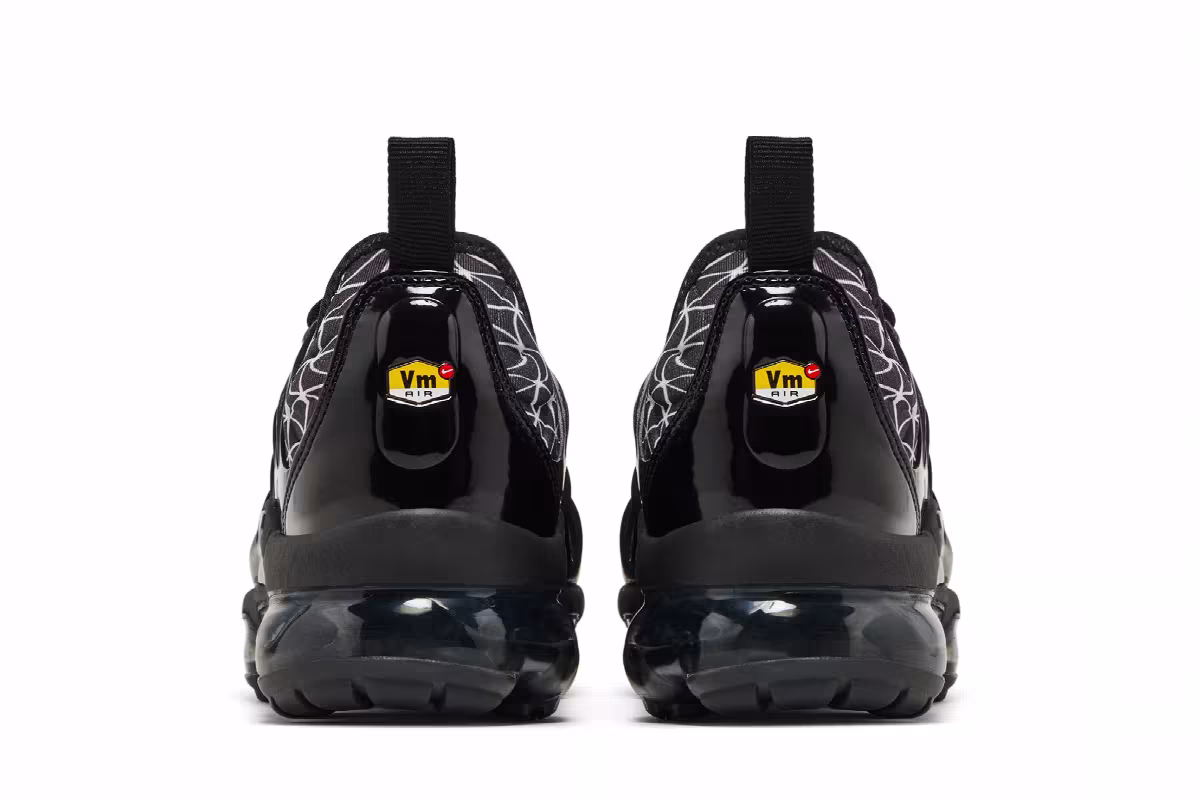 Nike Air VaporMax Plus Geometric, view 7