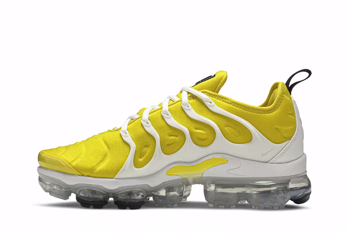 Nike Women's Air VaporMax Plus Sunshine Yellow, view 4