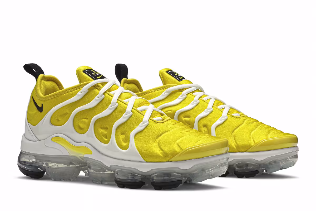 Nike Women's Air VaporMax Plus Sunshine Yellow, view 9