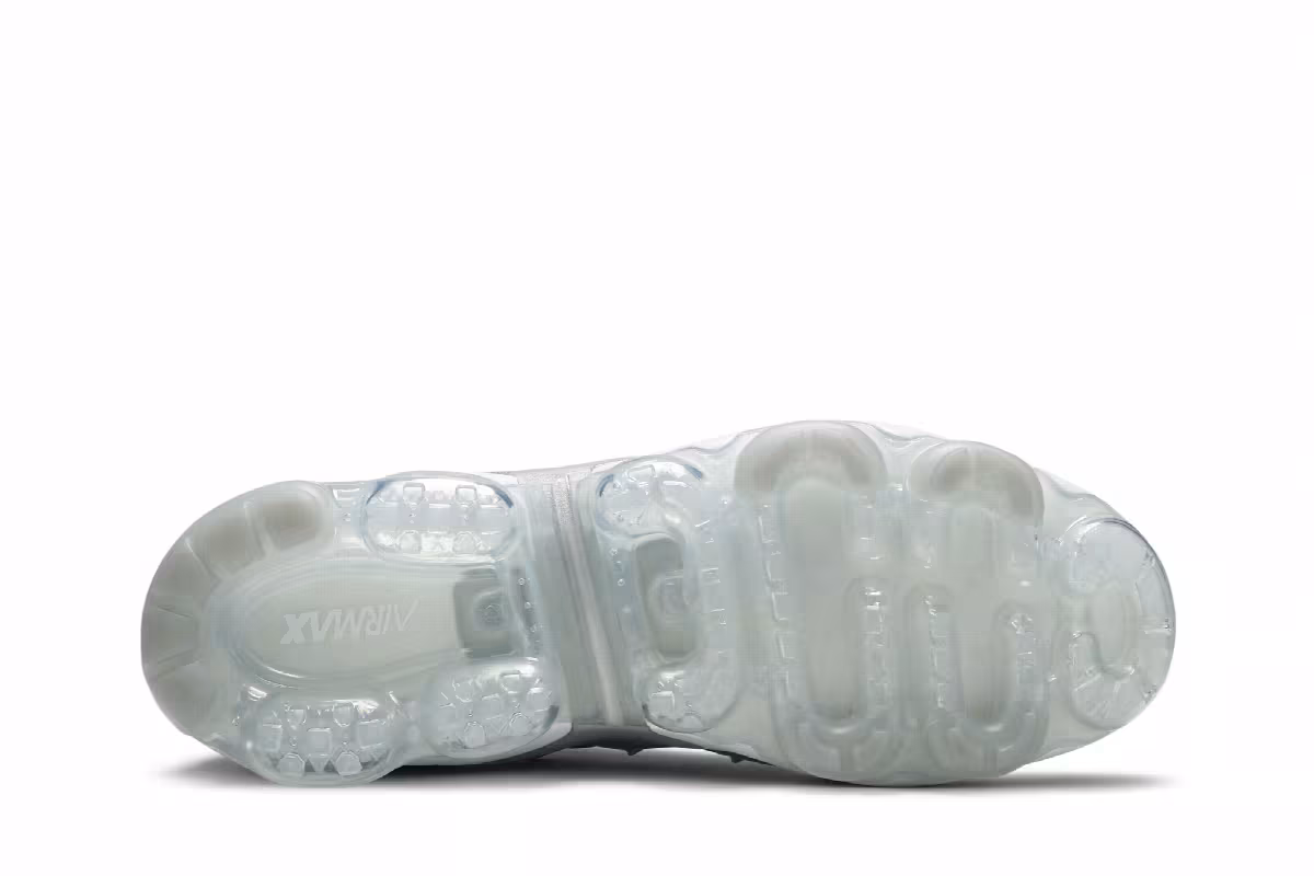 Nike Air VaporMax Plus Silver Patterns, view 5