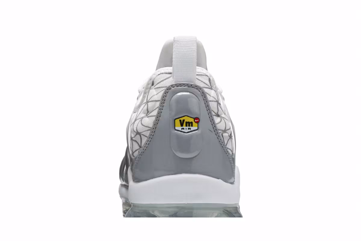 Nike Air VaporMax Plus Silver Patterns, view 8