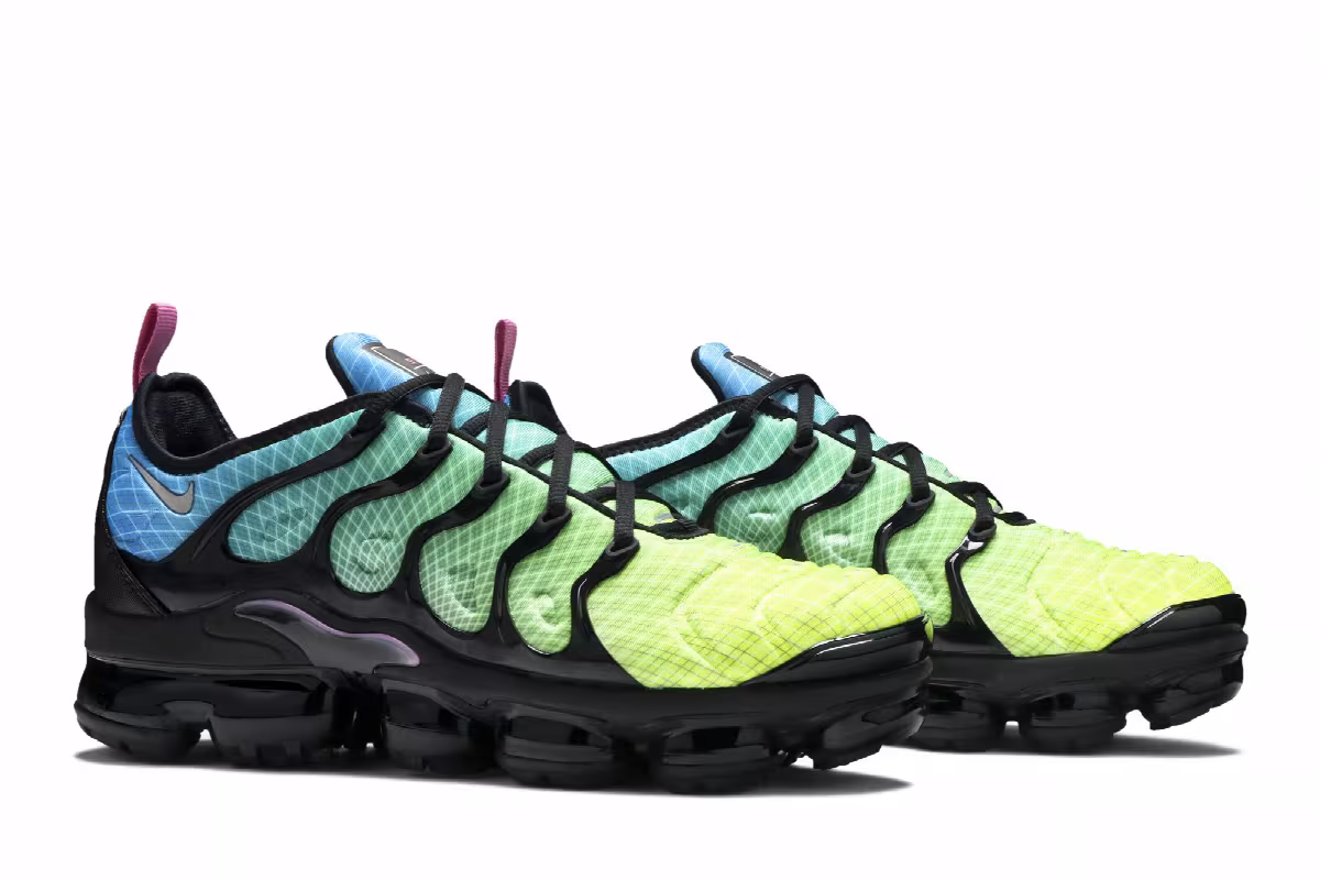 Nike Air VaporMax Plus Aurora Green, view 9