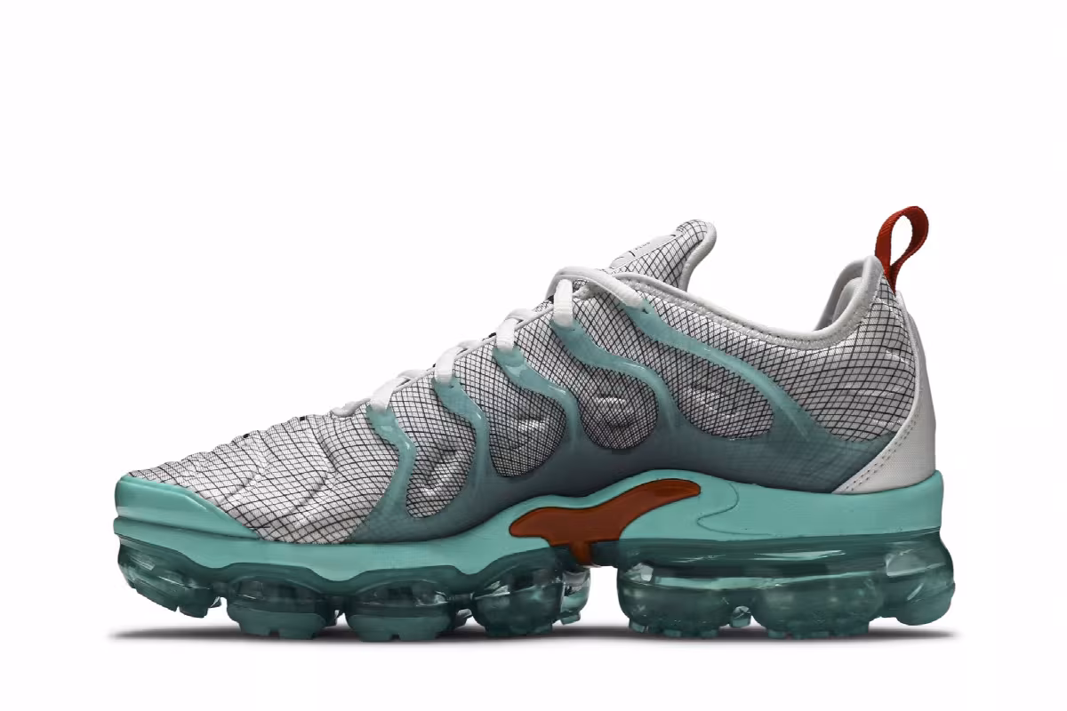 Nike Air VaporMax Plus Aurora Green, view 4