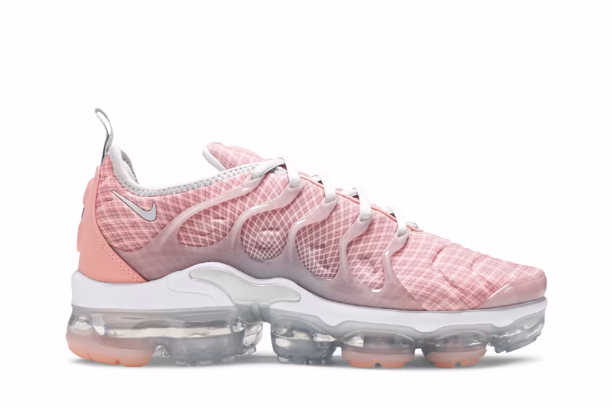 Nike Women's Air VaporMax Plus Bleached Coral, view 2