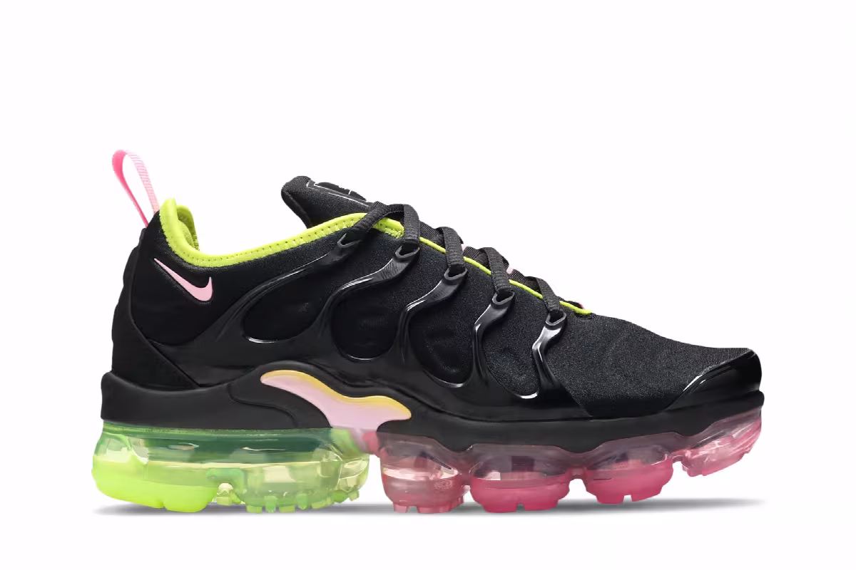Nike Women's Air VaporMax Plus Pink Rise, view 2