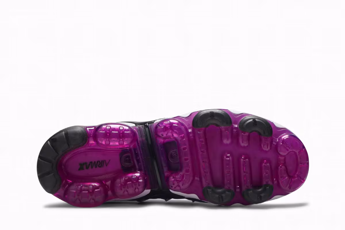 Nike Women's Air VaporMax Plus Hyper Violet, view 5