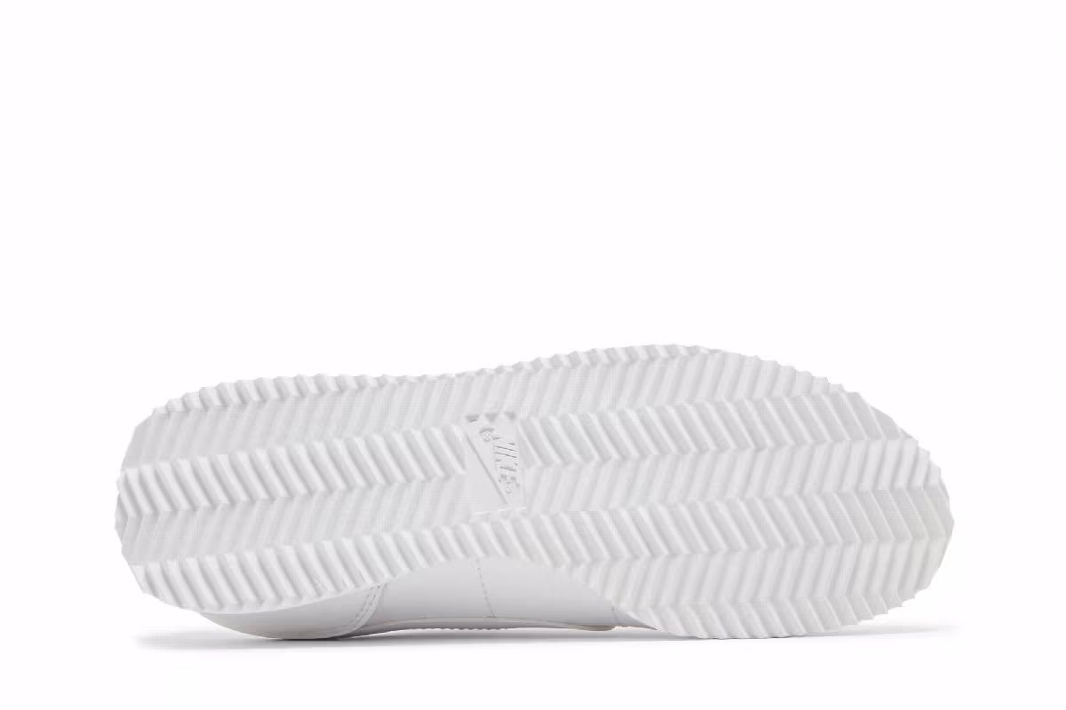 Nike Cortez Basic SL GS Triple White, view 5