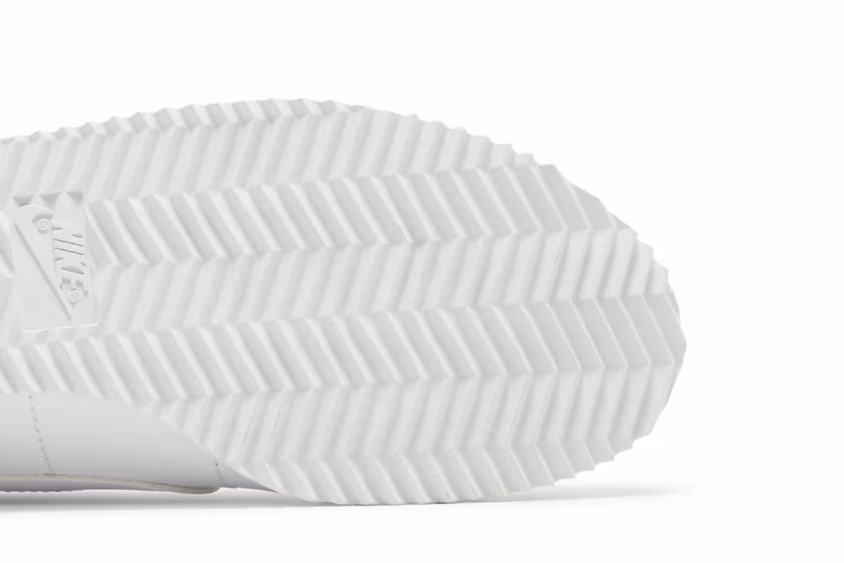 Nike Cortez Basic SL GS Triple White, view 6