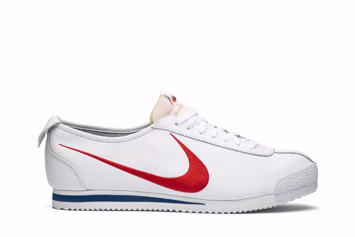Nike Classic Cortez Shoe Dog Pack - Swoosh, view 2