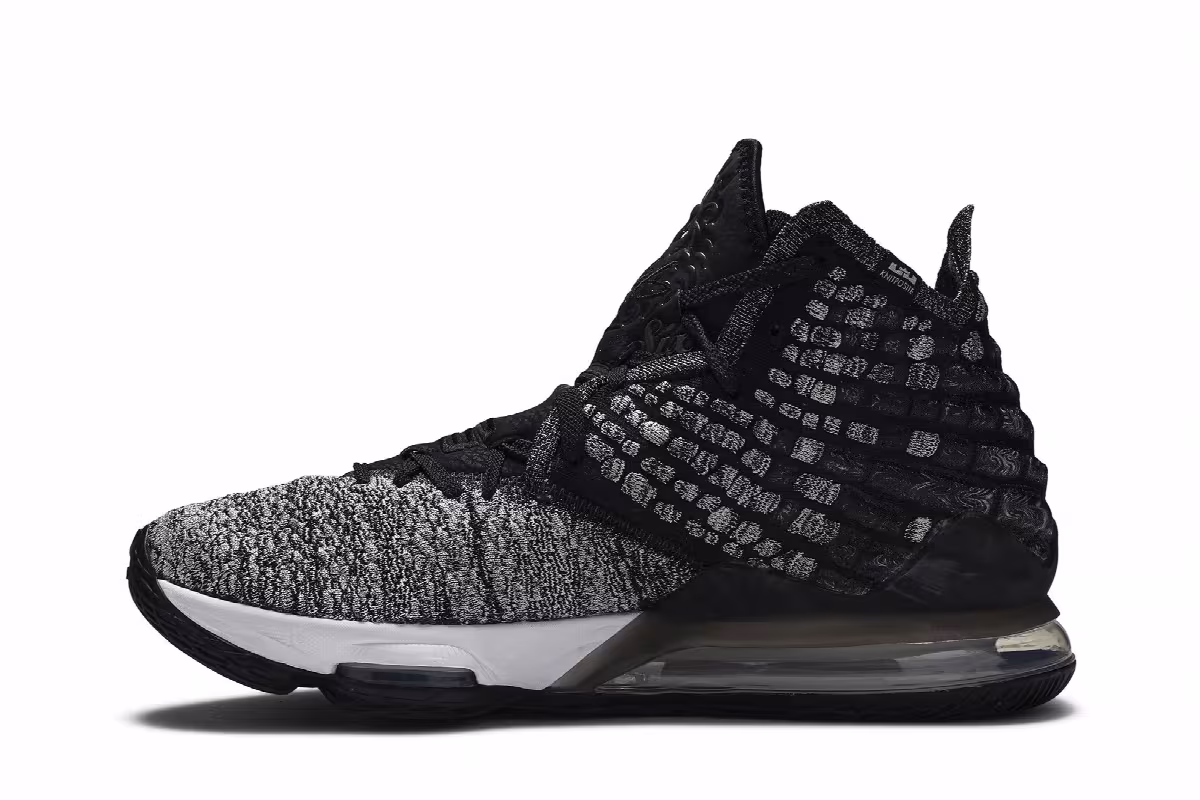 Nike LeBron 17 In The Arena, view 4