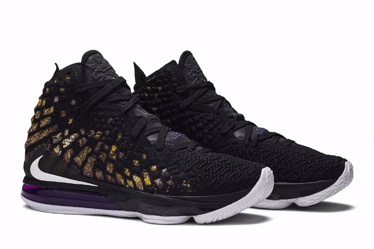 Nike LeBron 17 Lakers, view 9