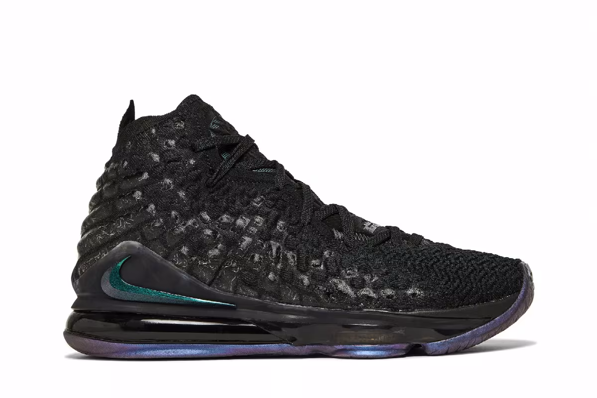 Nike LeBron 17 EP Global Currency, view 2