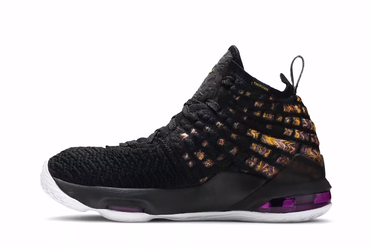 Nike LeBron 17 BG Lakers, view 4