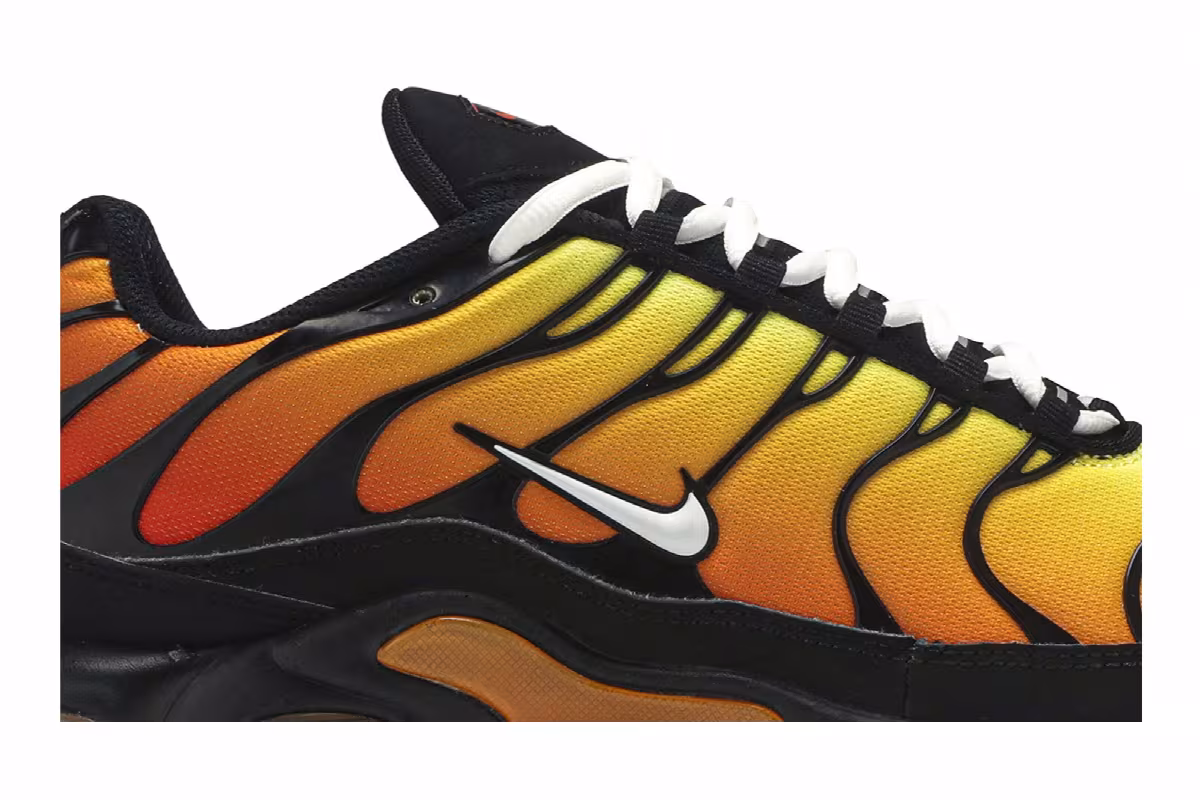 Nike Air Max Plus OG Tiger, view 3