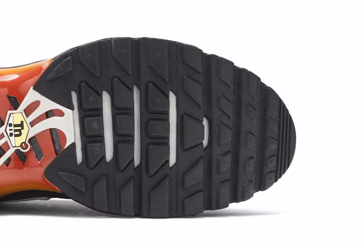 Nike Air Max Plus OG Tiger, view 6