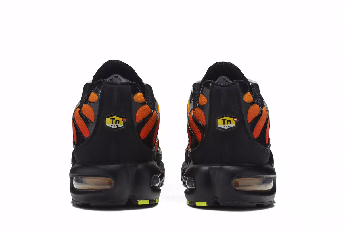 Nike Air Max Plus OG Tiger, view 7