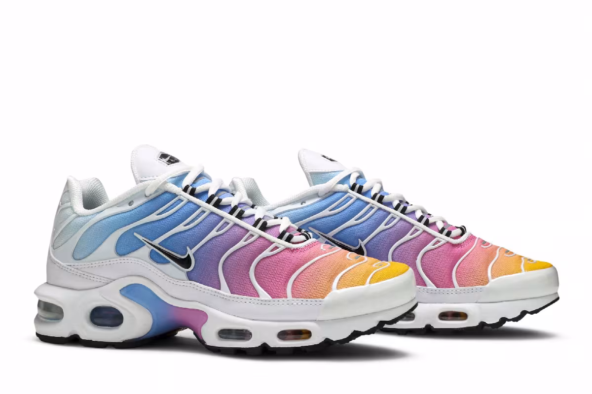 Nike Women's Air Max Plus Summer Gradient, view 9