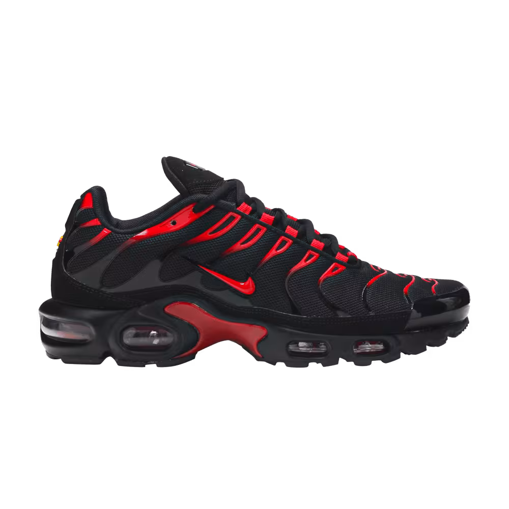 Nike Air Max Plus Black University Red Gradient