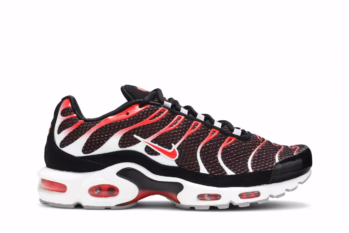 Nike Air Max Plus Hot Lava, view 2