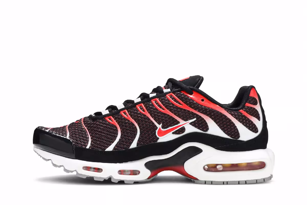 Nike Air Max Plus Hot Lava, view 4