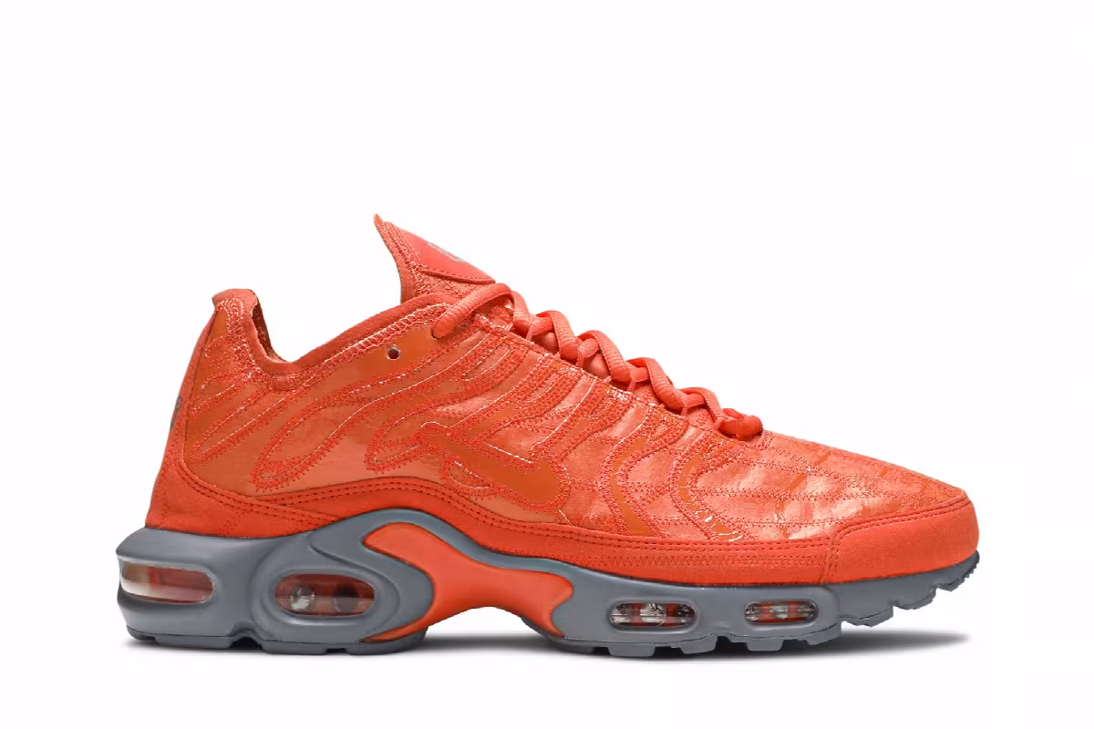 Nike Air Max Plus Deconstructed Total Orange, view 2