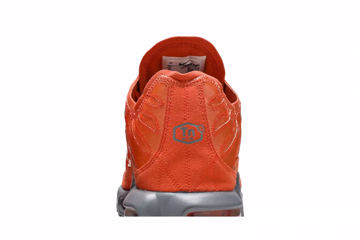 Nike Air Max Plus Deconstructed Total Orange, view 8