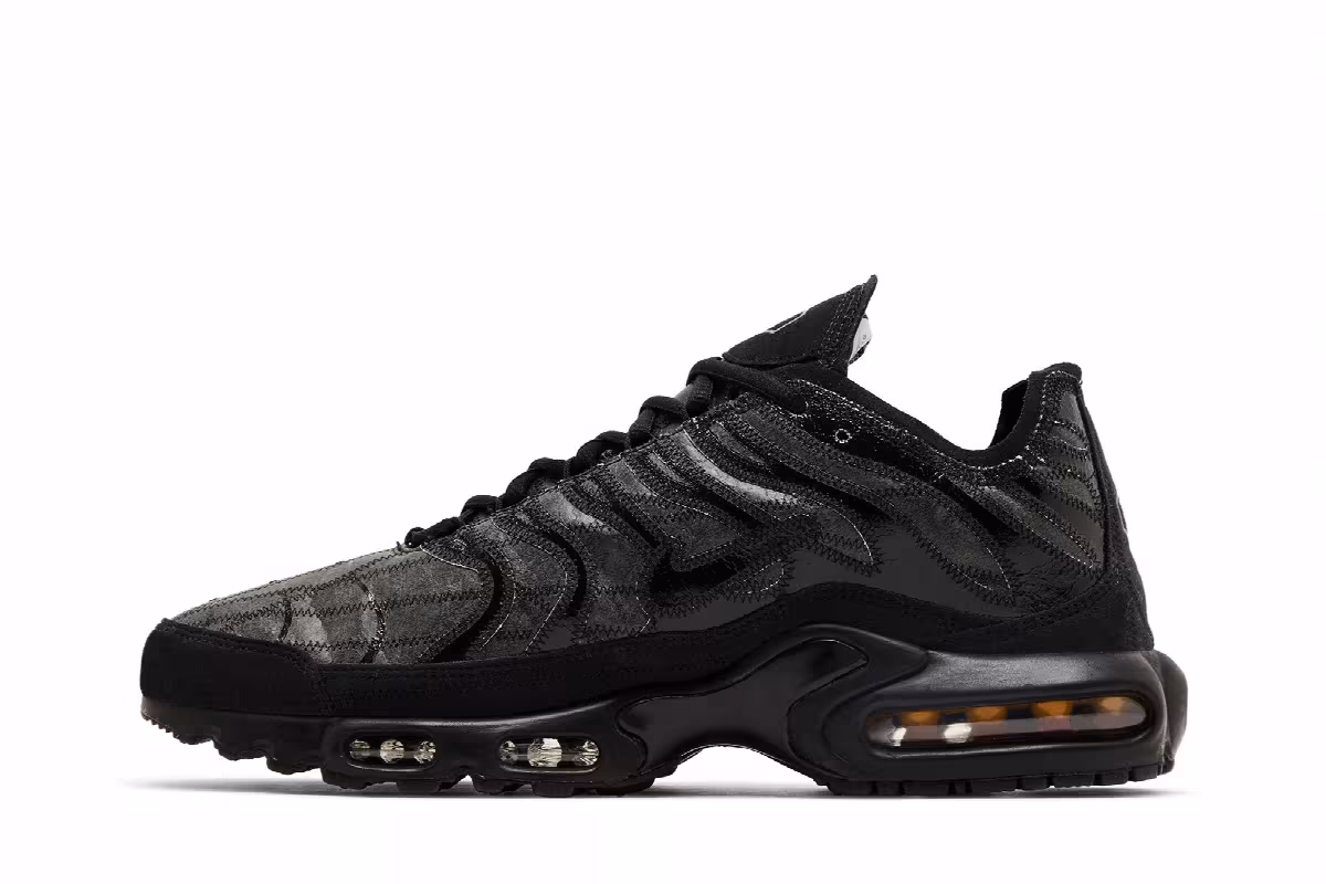 Nike Air Max Plus Deconstructed Triple Black, view 4
