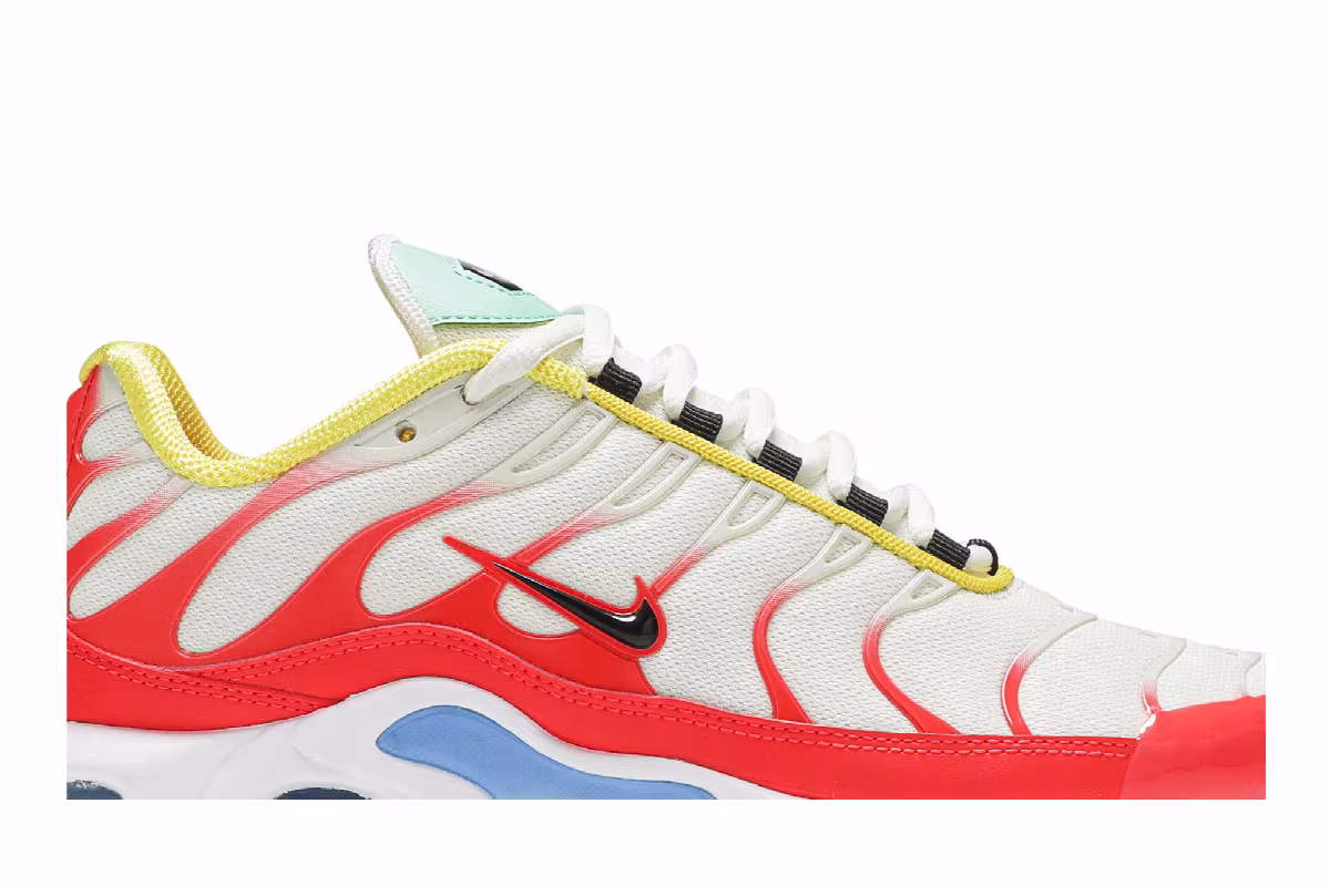 Nike Women's Air Max Plus Legend of Her, view 3