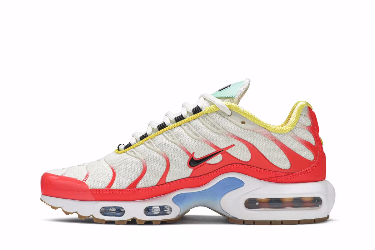 Nike Women's Air Max Plus Legend of Her, view 4