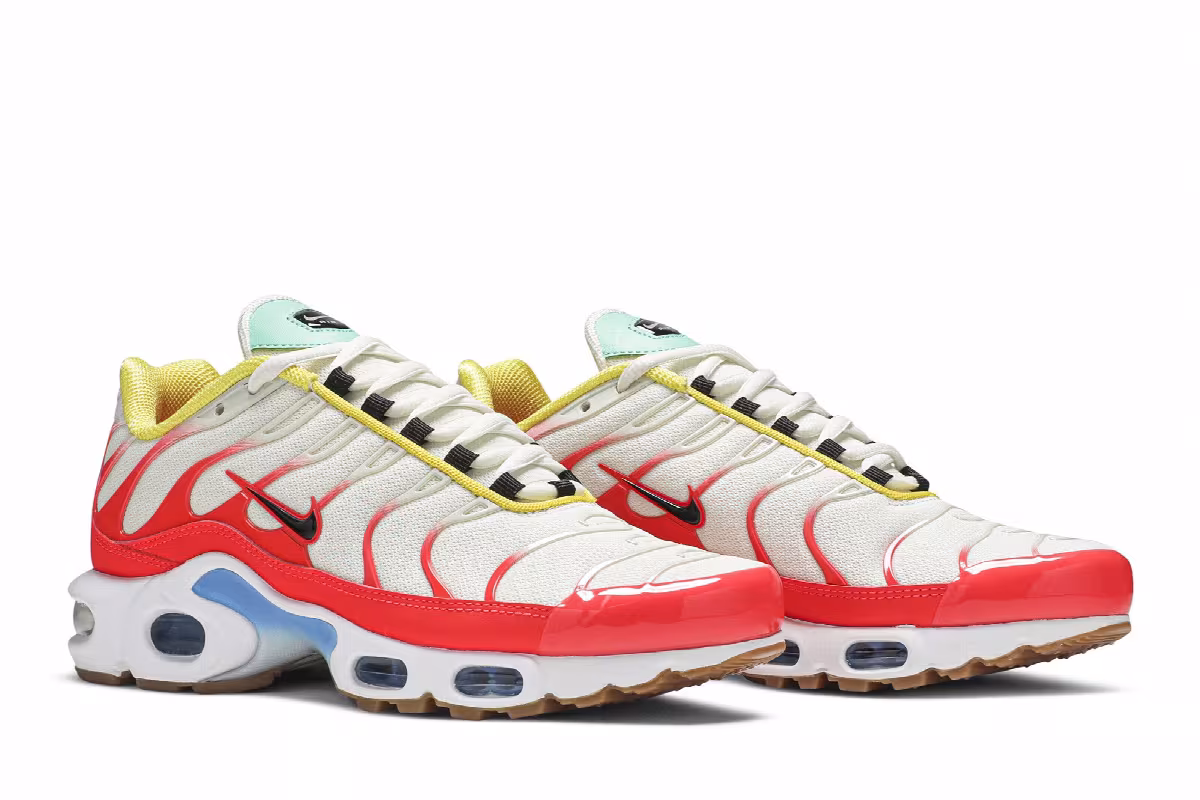 Nike Women's Air Max Plus Legend of Her, view 9