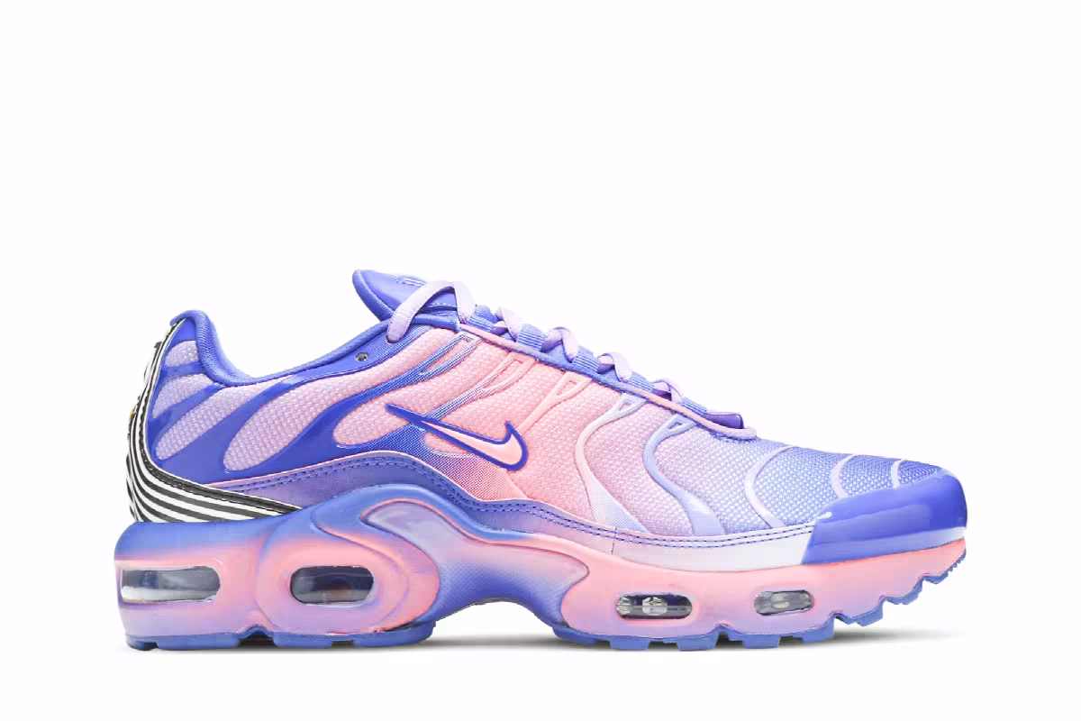 Nike Air Max Plus GS Sunset Pulse, view 2